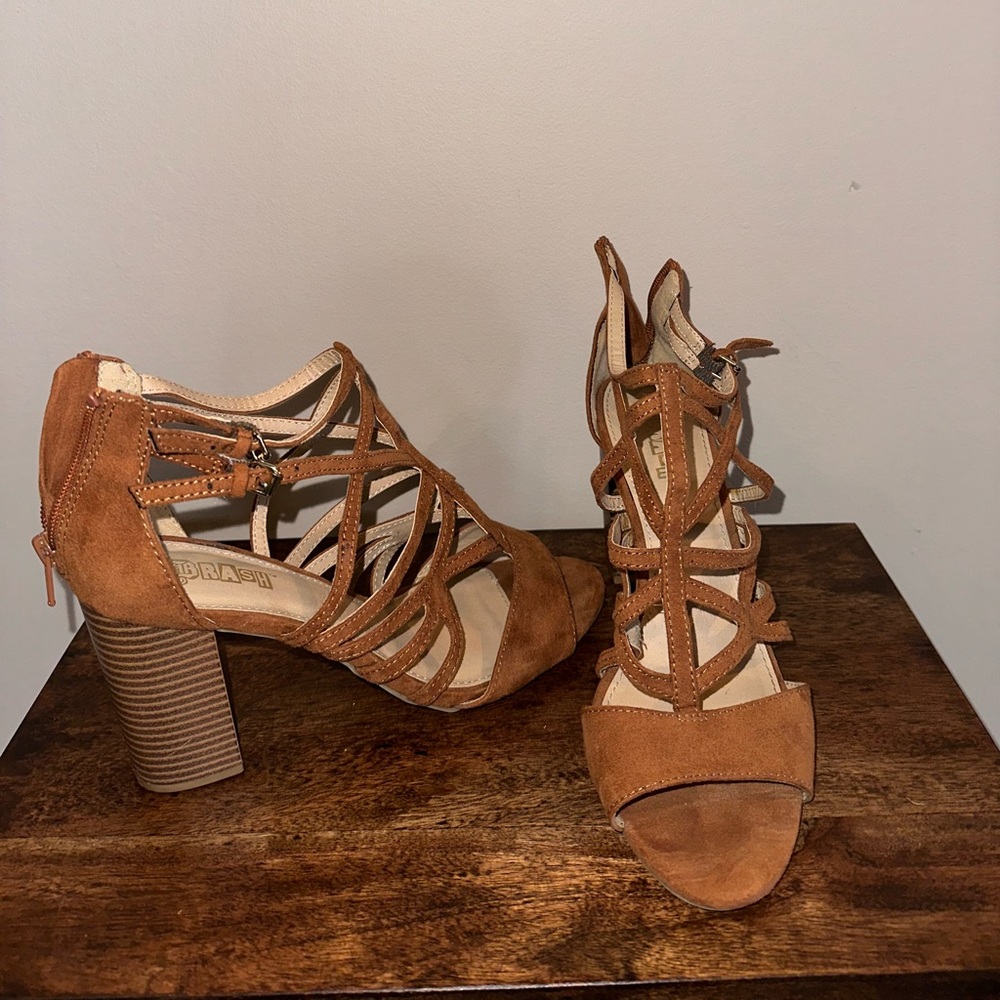 Brown suede chunky heel sandals size 8 wide